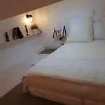 Maison Safranier Balneo Vieil * Αντίμπ