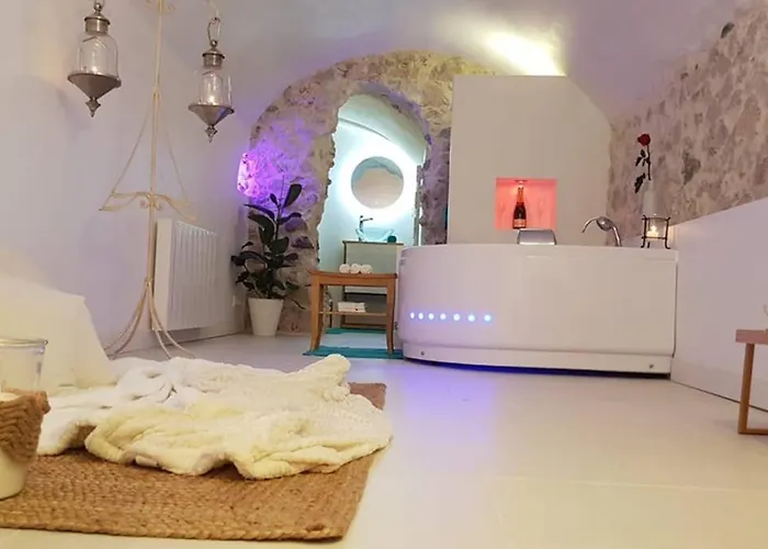 Сasa de vacaciones Maison Safranier Balneo Vieil Antibes